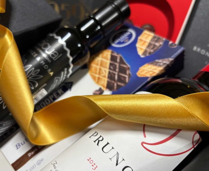 Aceite de oliva con ibéricos de bellota + Ribera del Duero Pruno, galletas de mantequilla y queso